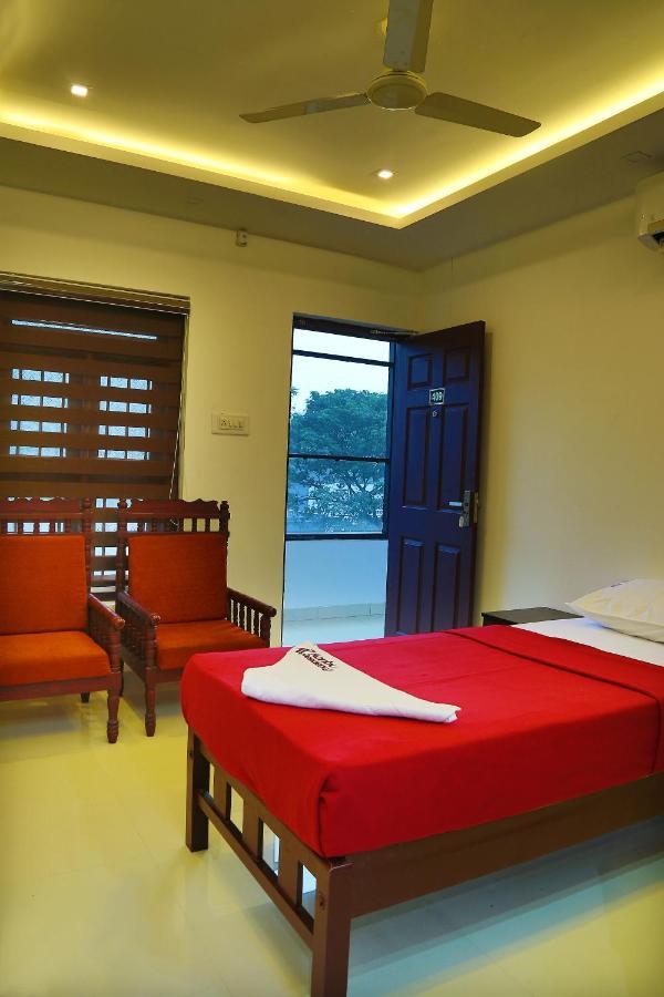 Karibu Residency Hotel Malappuram Exterior foto