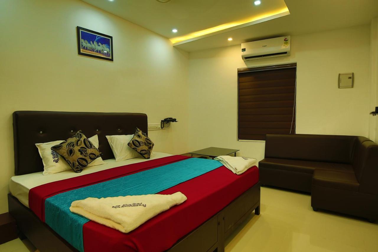 Karibu Residency Hotel Malappuram Exterior foto